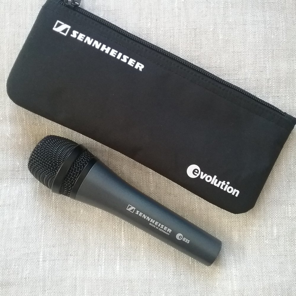 Dynamic Vocal Microphone